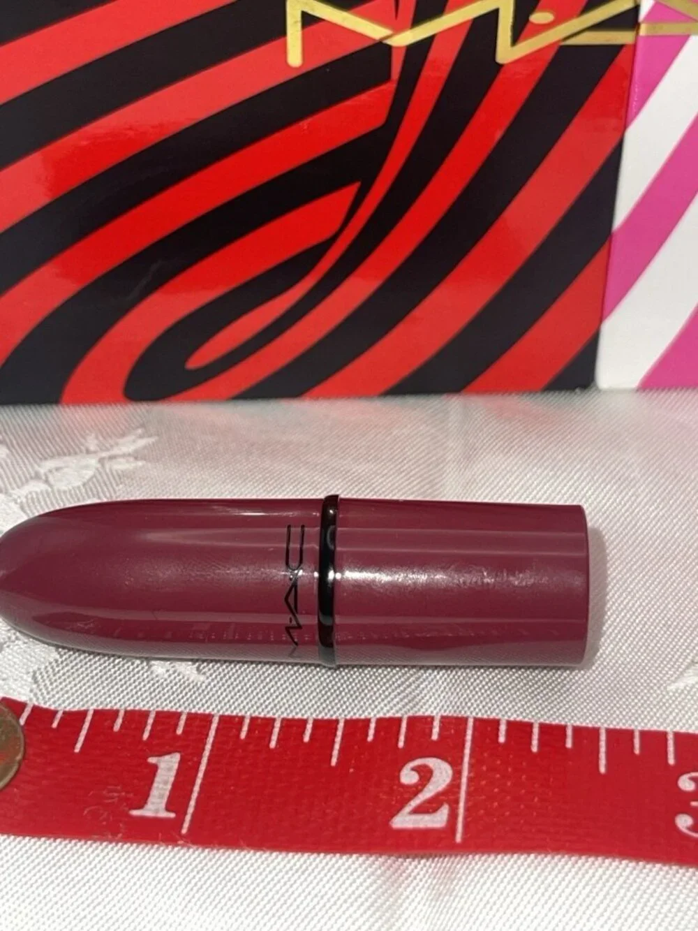 MAC Mini Lipstick Diva Matte A21 Deep Plum Vampy Travel Size